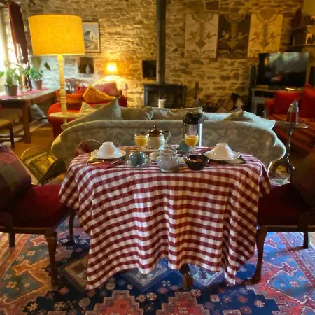 Les Rivieres 住宿加早餐酒店 Caumont-sur-Orne